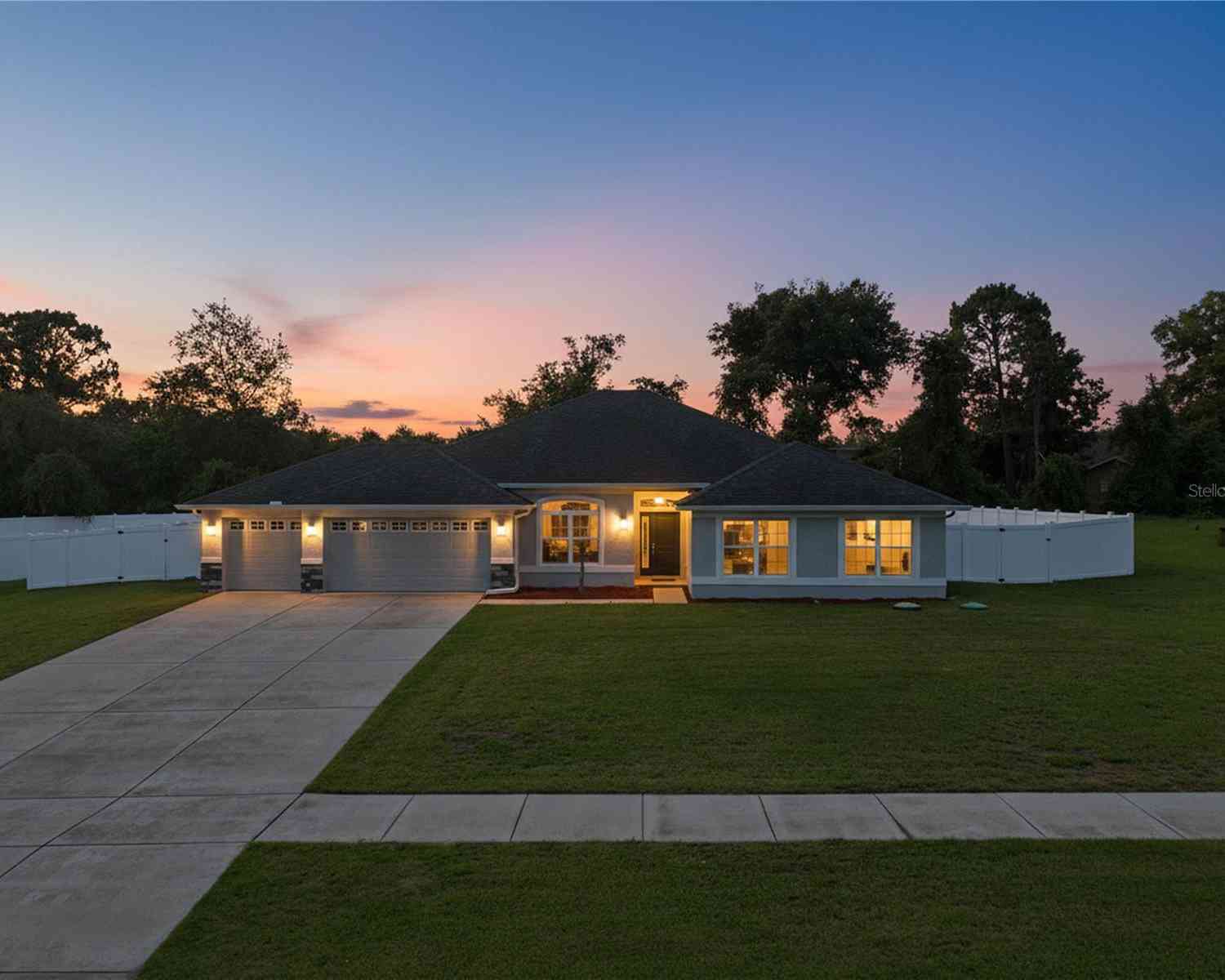 Homes For Sale - 12847 Hilary Street<br/> Hernando County, SPRING HILL, FL 34609