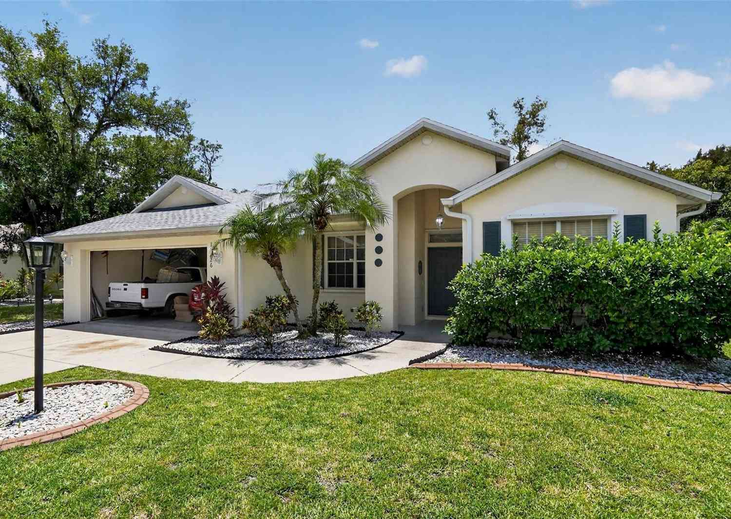 Homes For Sale - 11226 Primrose Circle<br/> BRADENTON, FL 34202