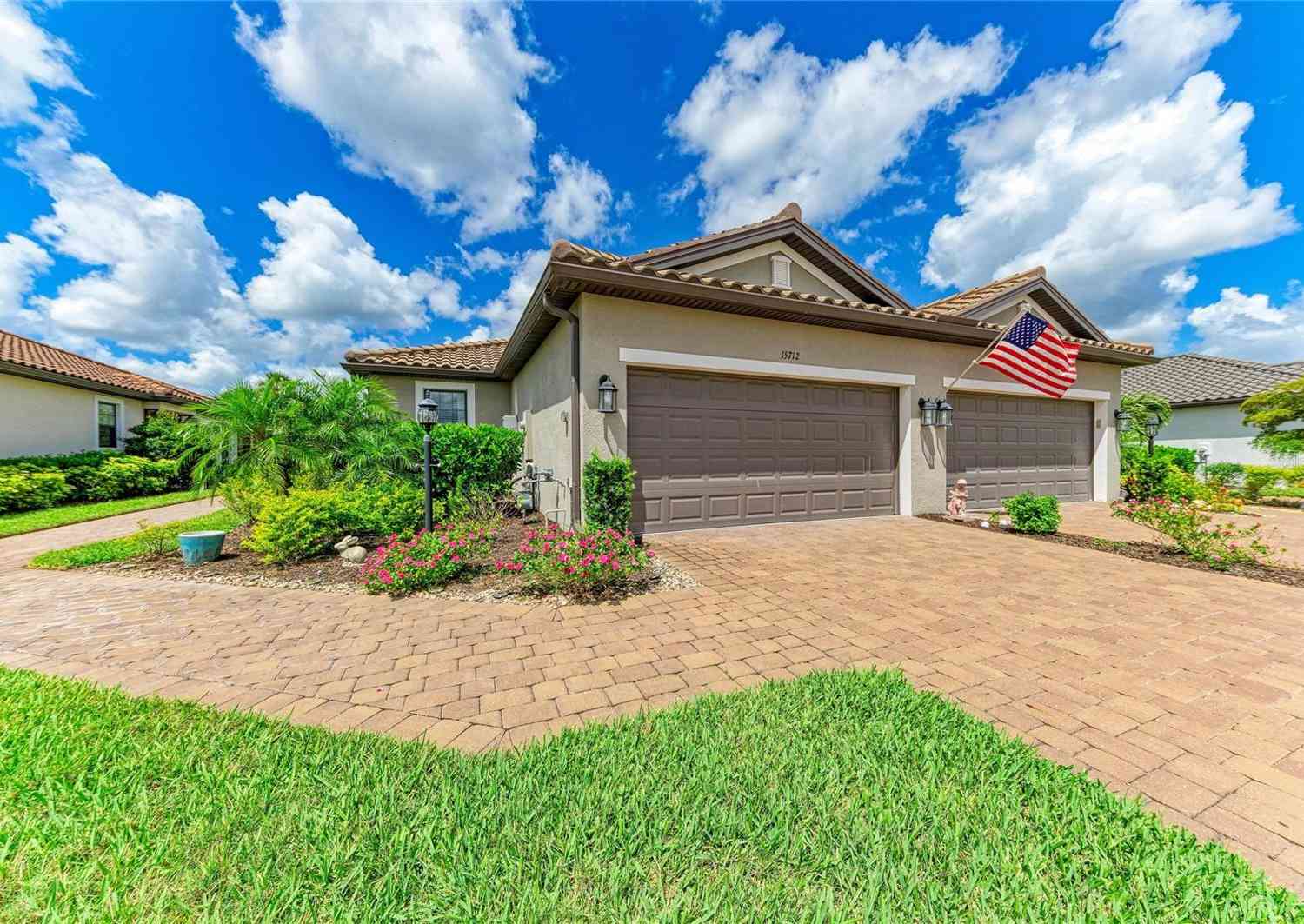 Villa For Sale - 15712 Sacile Lane<br/> BRADENTON, FL 34211