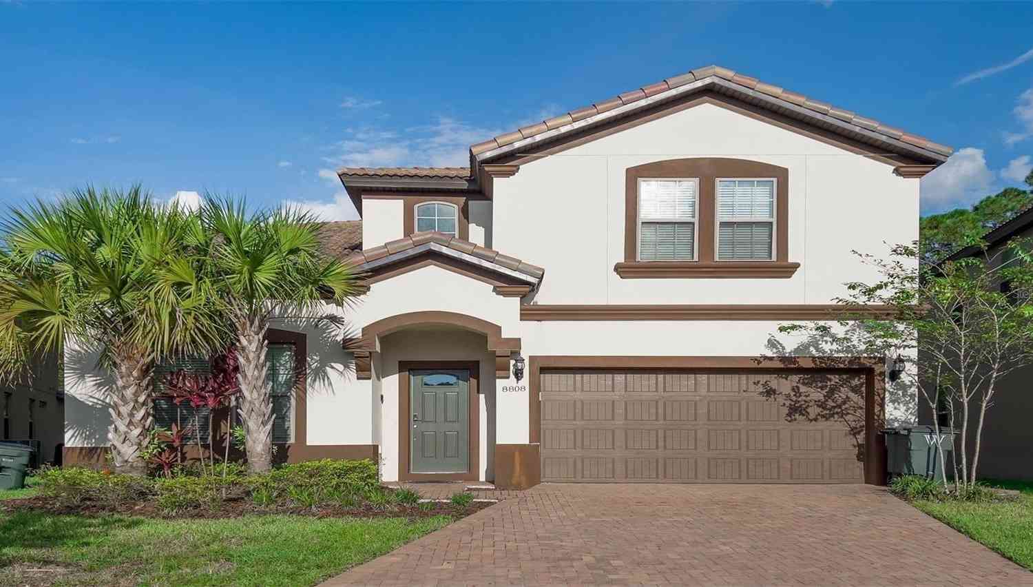 Homes For Sale - 8808 Bengal Court<br/> Osceola County, KISSIMMEE, FL 34747