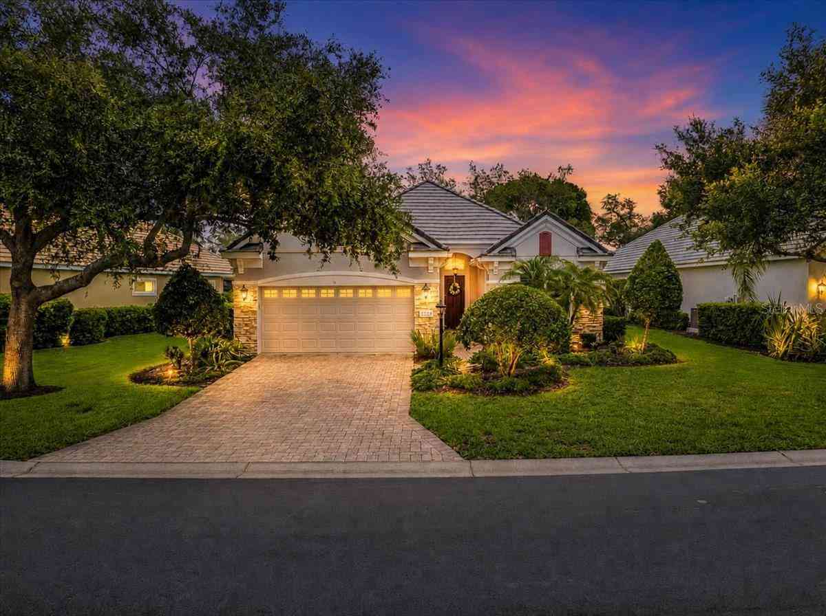 Homes For Sale - 12232 Thornhill Court<br/> Manatee County, BRADENTON, FL 34202