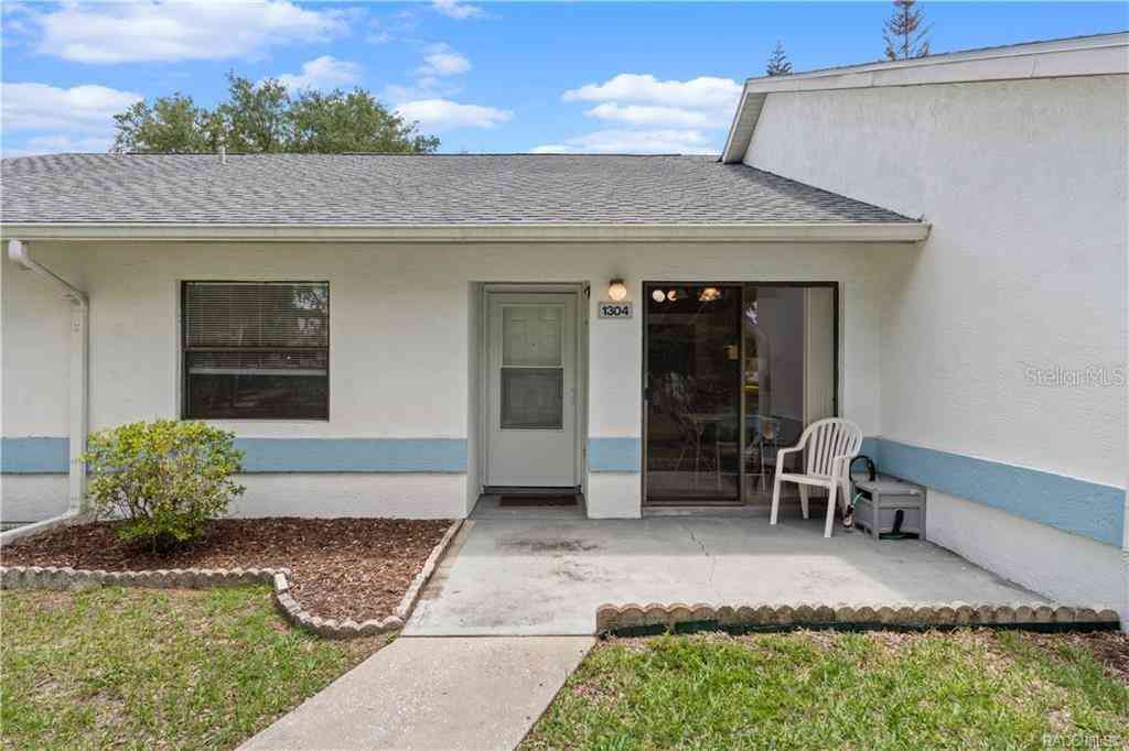 Condo For Sale - 1304 Siesta Terrace #1304<br/> INVERNESS, FL 34450