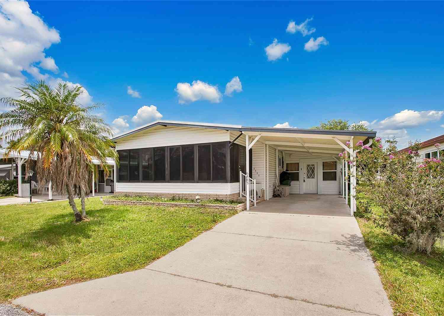 Mobile Home For Sale - 6443 Hollyberry Lane<br/> WINTER HAVEN, FL 33881