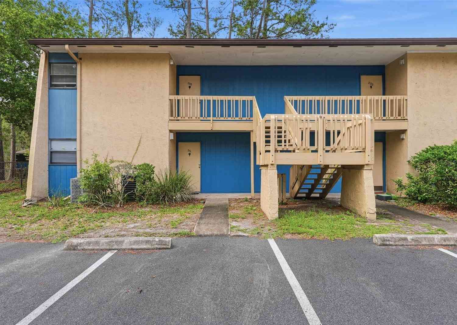 Condo For Sale - 2811 SW Archer Road #Y232<br/> GAINESVILLE, FL 32608