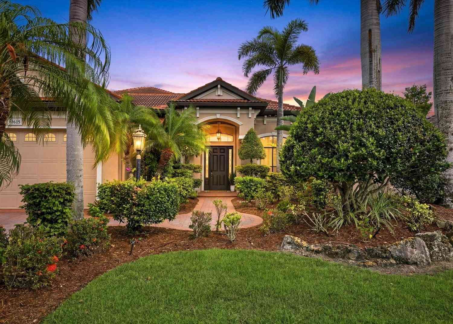 Homes For Sale - 14614 Sundial Place<br/> BRADENTON, FL 34202