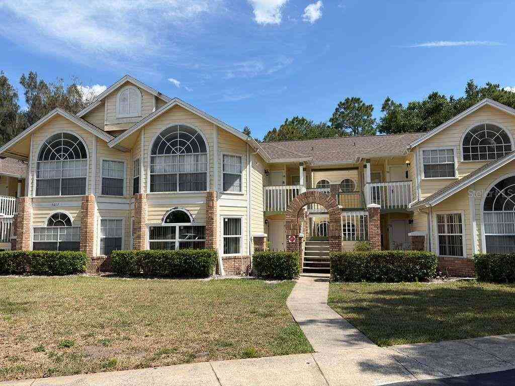 Condo For Sale - 5017 Laguna Bay Circle #97<br/> KISSIMMEE, FL 34746