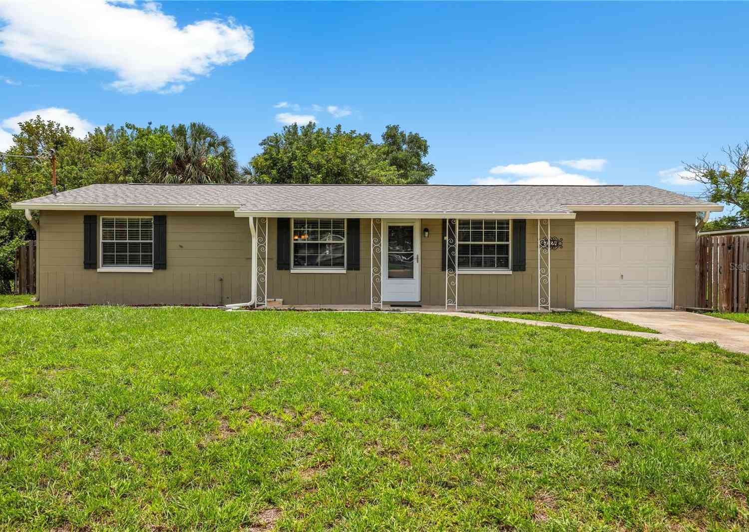 Homes For Sale - 6324 Florida Circle<br/> Hillsborough County County, Apollo Beach, FL 33572