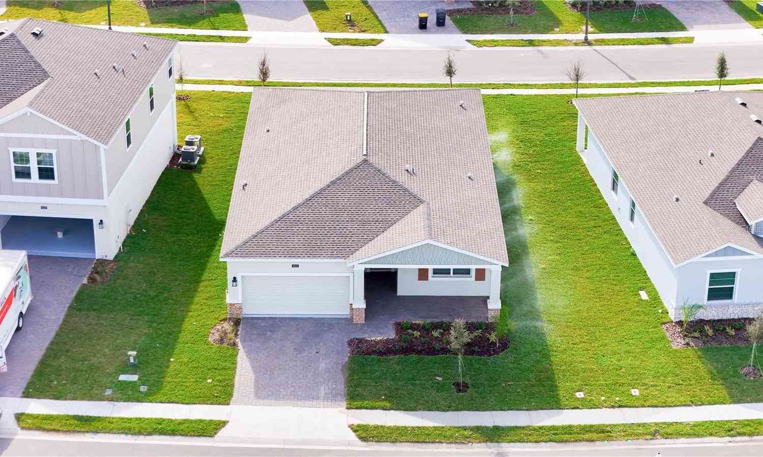 Homes For Sale - 4032 Redbridge Loop<br/> DAVENPORT, FL 33837