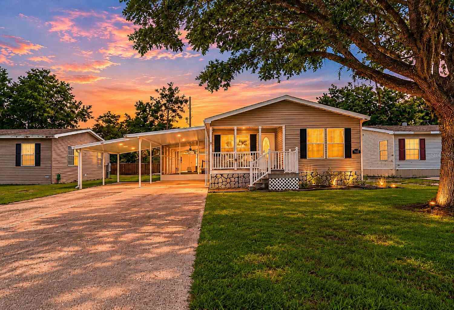 Mobile Home For Sale - 35201 Forest Lake Road<br/> Lake County, LEESBURG, FL 34788