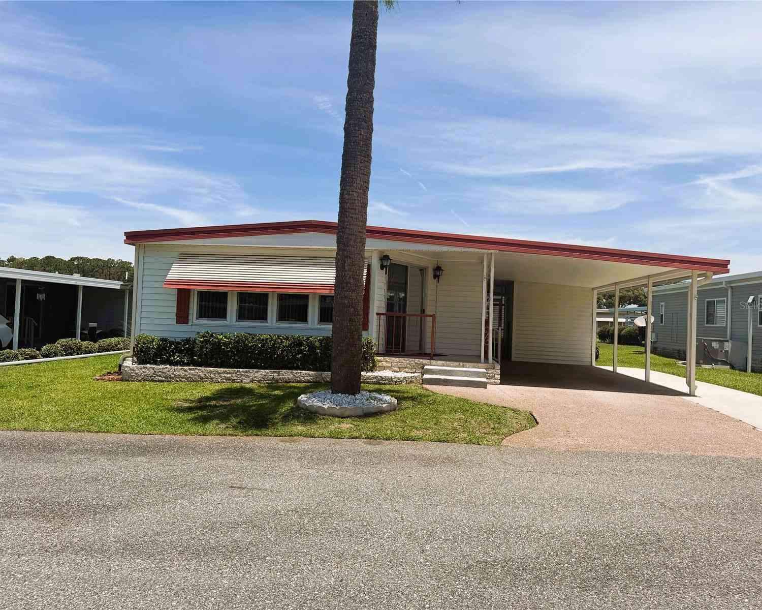 Mobile Home For Sale - 101 Marigold Street<br/> Lake County, LEESBURG, FL 34748