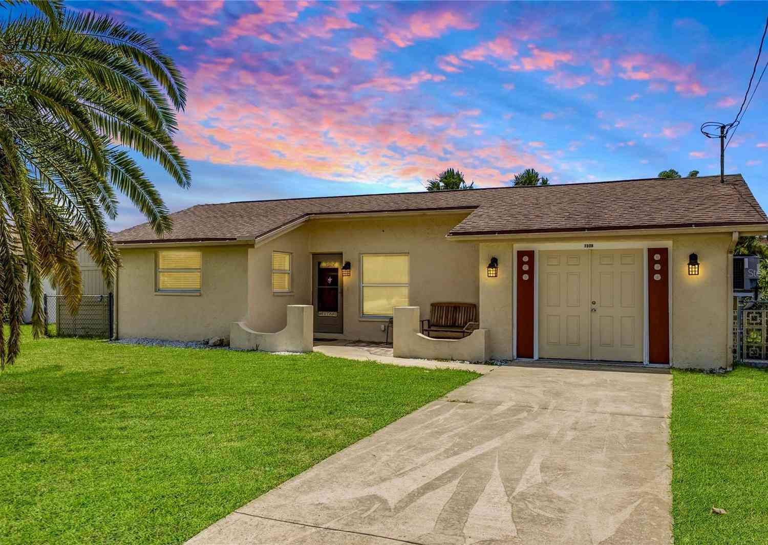 Townhouse For Sale - 7328 Mako Drive<br/> HUDSON, FL 34667