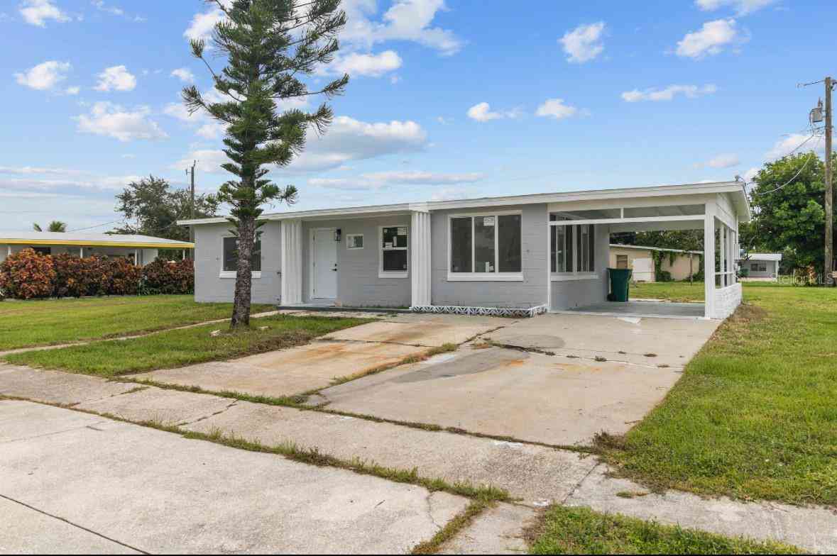 Homes For Sale - 2352 Ednor Street<br/> PORT CHARLOTTE, FL 33952