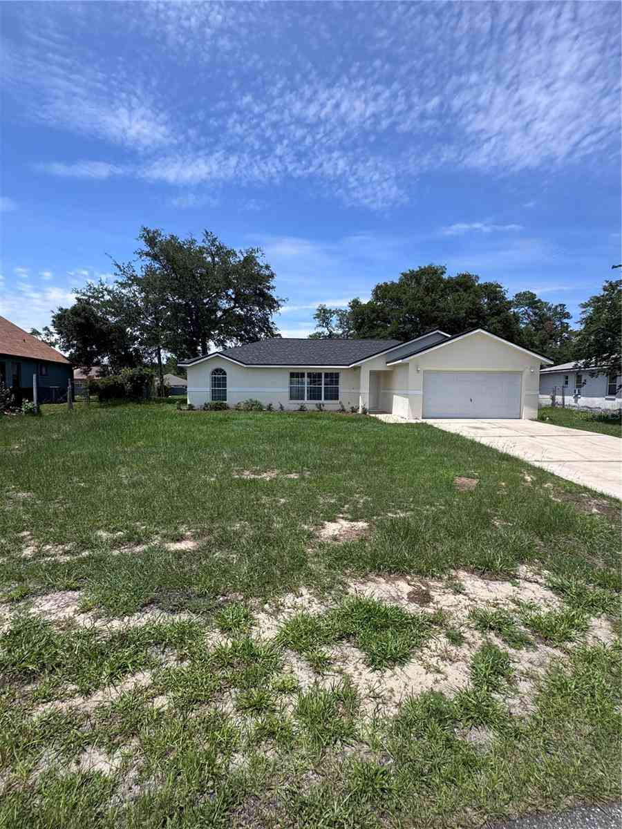 Homes For Sale - 16973 SW 41st Avenue Road<br/> OCALA, FL 34473