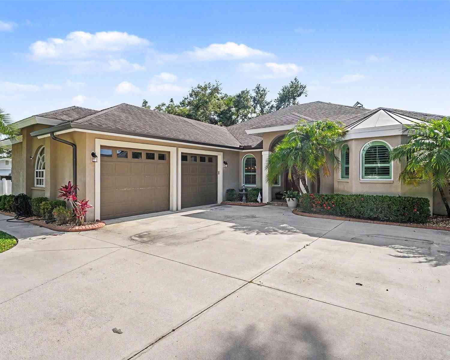 Homes For Sale - 1811 80th Avenue<br/> Manatee County, PARRISH, FL 34219