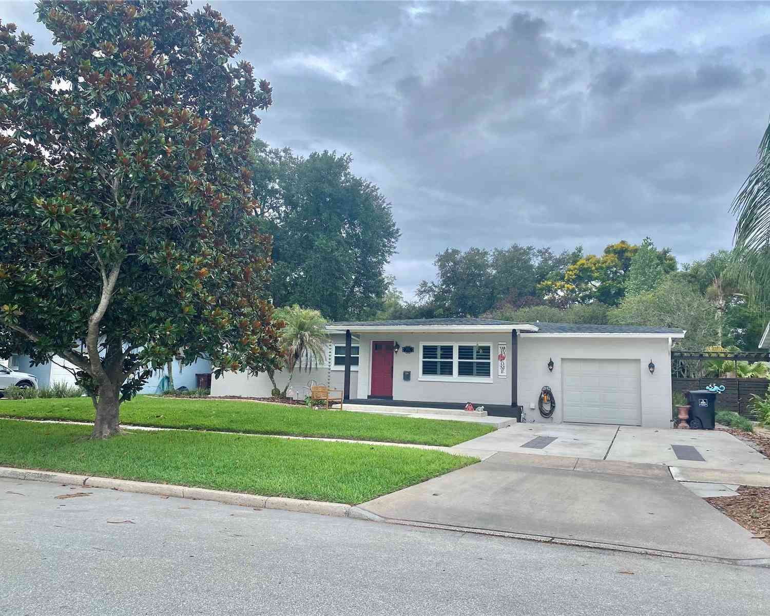 Homes For Sale - 2806 Vine Street<br/> ORLANDO, FL 32806