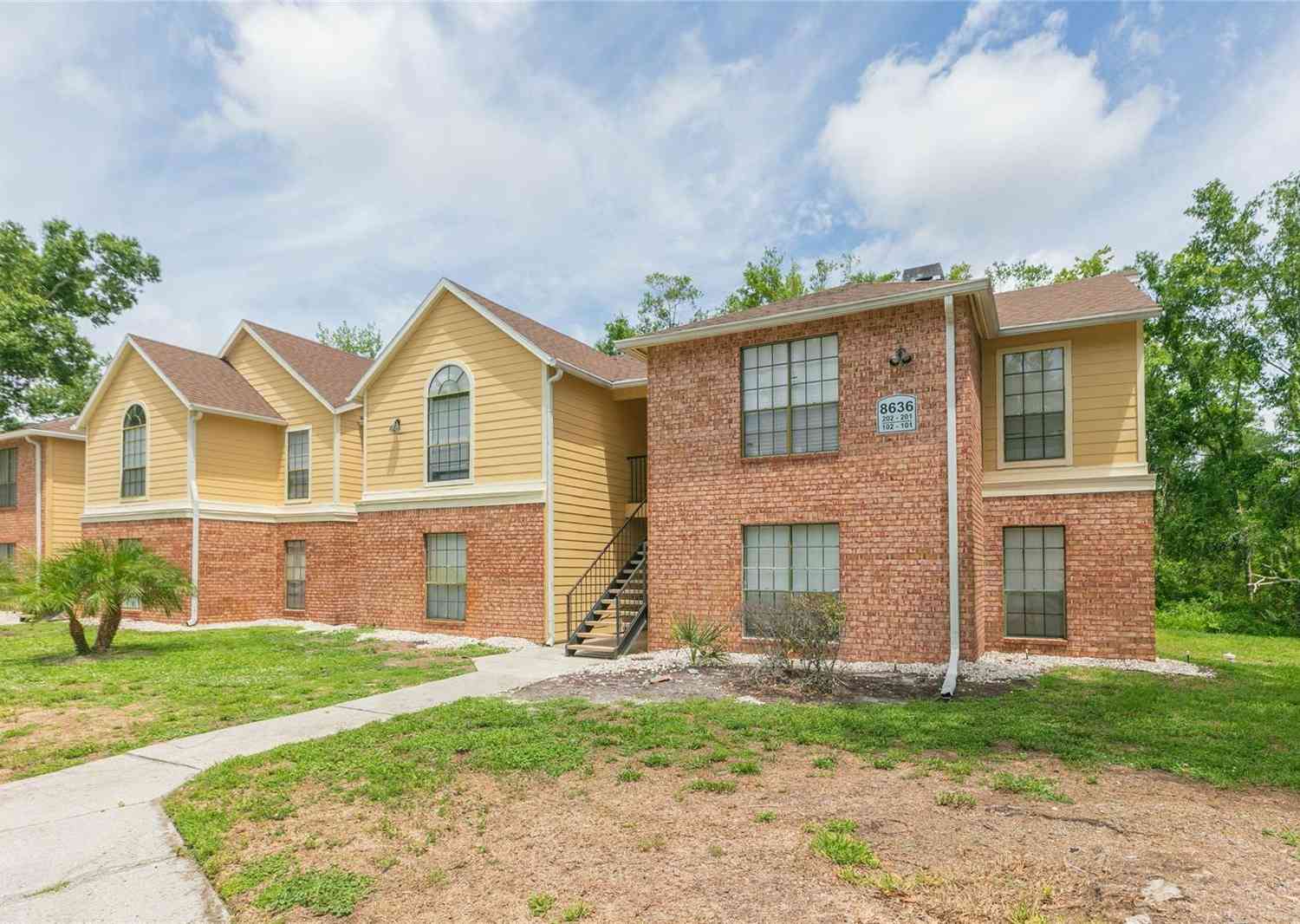 Condo For Sale - 8636 Mallard Reserve Drive #201<br/> Hillsborough County County, Tampa, FL 33614