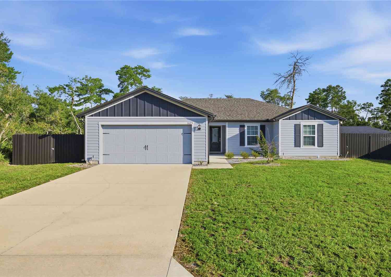 Homes For Sale - 3125 SW 172nd Lane Road<br/> OCALA, FL 34473