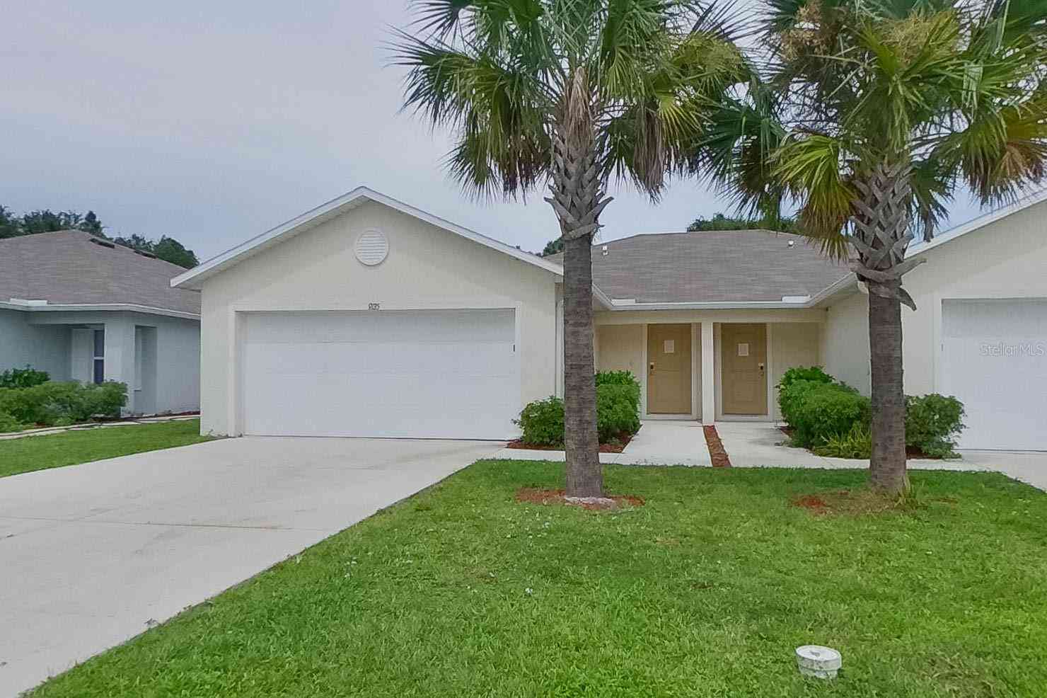 Villa For Sale - 9135 Aegean Circle<br/> LEHIGH ACRES, FL 33936