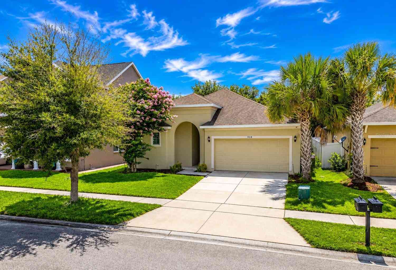 Homes For Sale - 908 Marisa Lane<br/> KISSIMMEE, FL 34744
