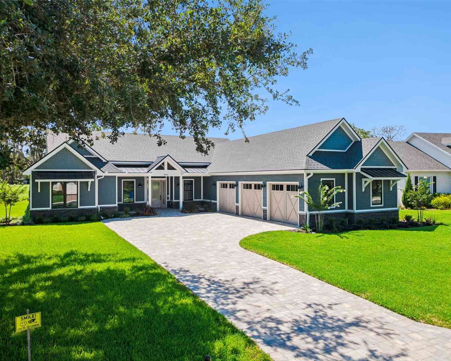 Homes For Sale - 4050 Palma Ceia Circle<br/> WINTER HAVEN, FL 33884