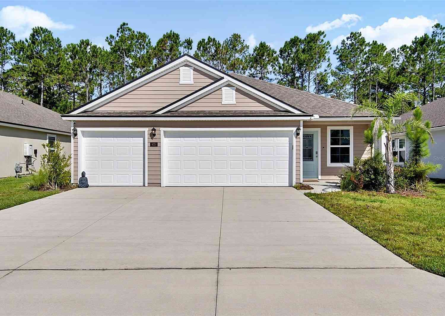 Homes For Sale - 425 Narvarez Avenue<br/> Saint Augustine, FL 32084