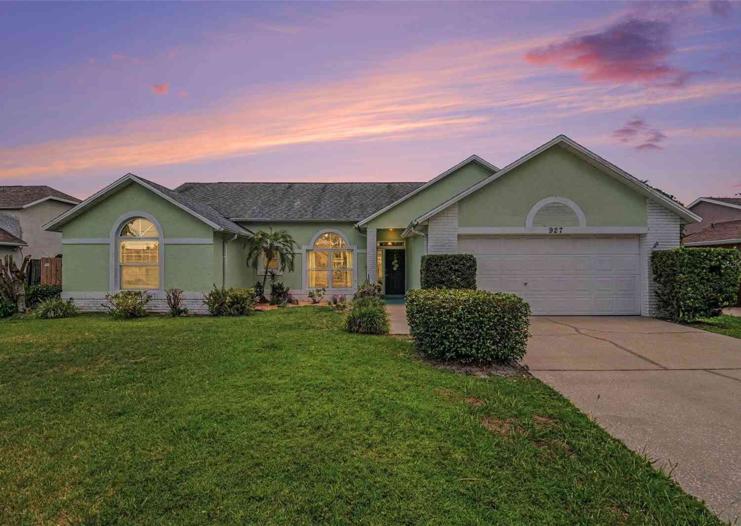 Homes For Sale - 927 Jamestown Drive<br/> ROCKLEDGE, FL 32955
