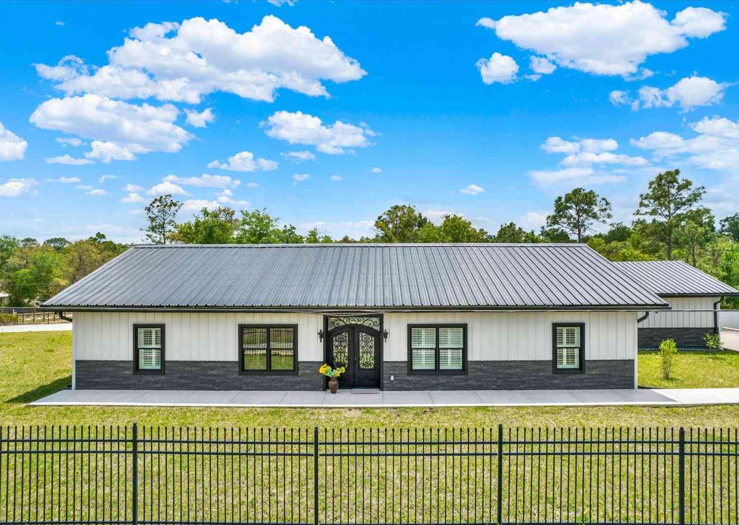 Homes For Sale - 34370 Richardson Boulevard<br/> WEBSTER, FL 33597