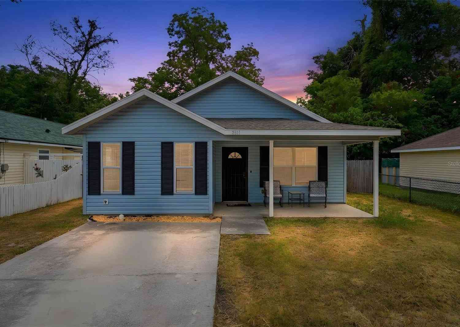 Homes For Sale - 2611 NW 1st Avenue<br/> OCALA, FL 34475