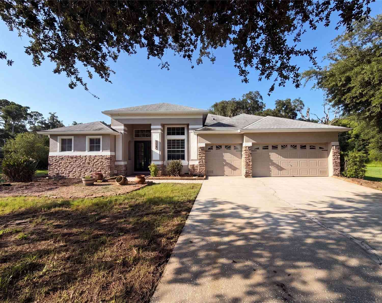 Homes For Sale - 3100 Conrad Court<br/> KISSIMMEE, FL 34744