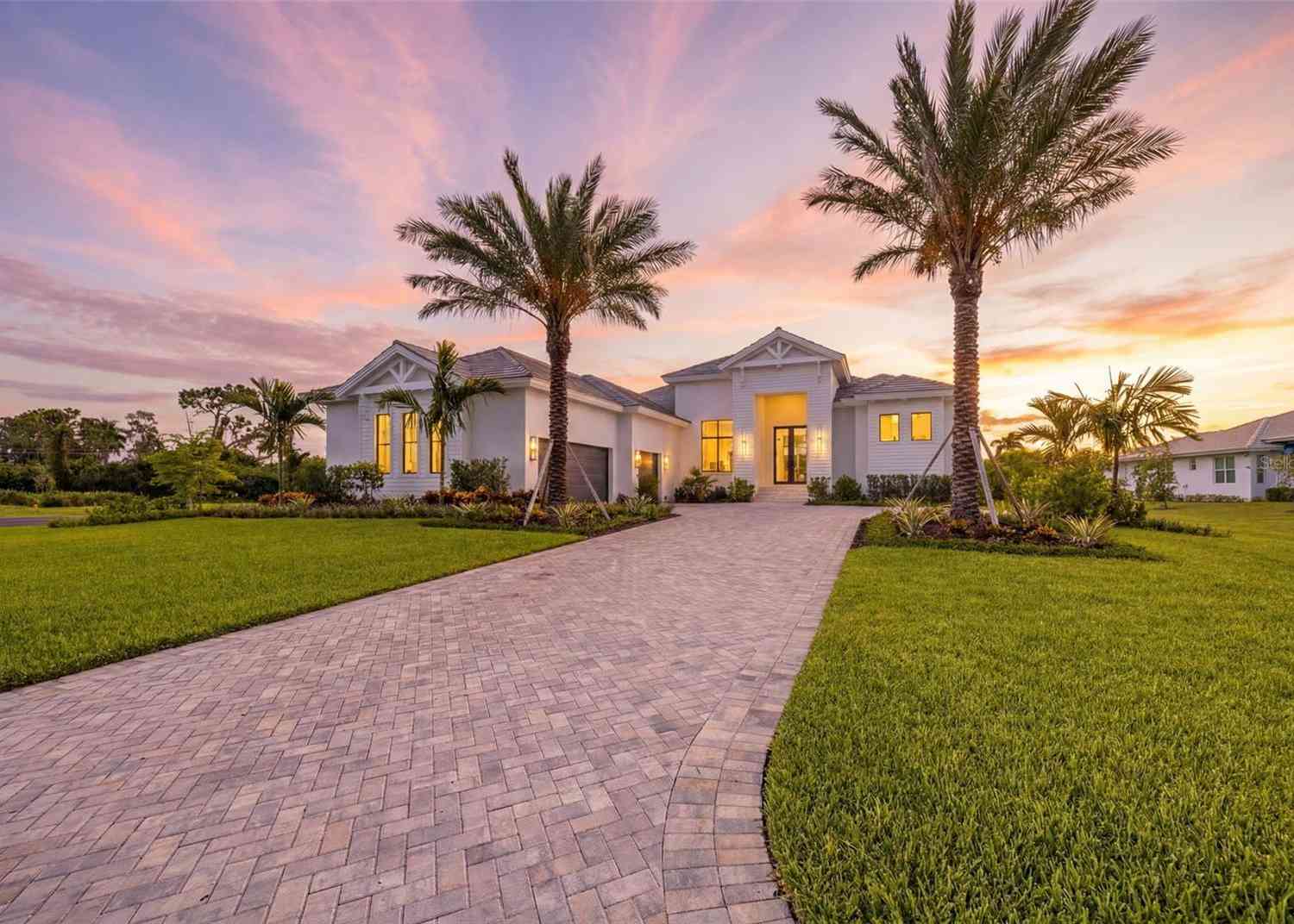 Homes For Sale - 15850 Hampton View Court<br/> FORT MYERS, FL 33908