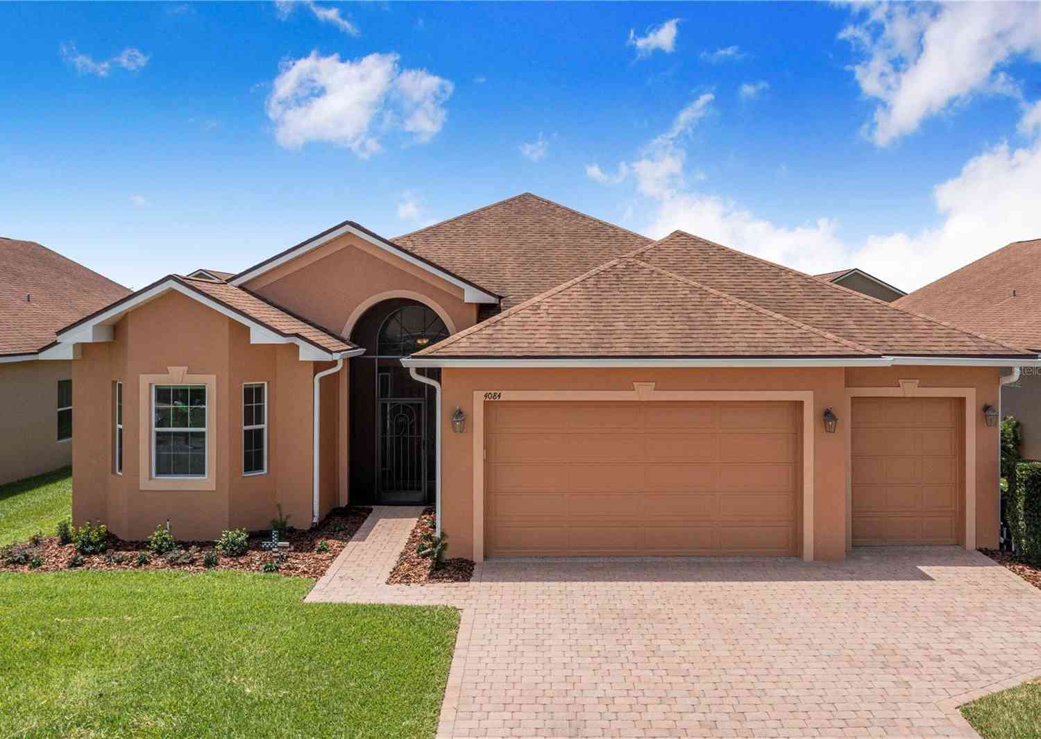 Homes For Sale - 4084 Stone Creek Loop<br/> LAKE WALES, FL 33859