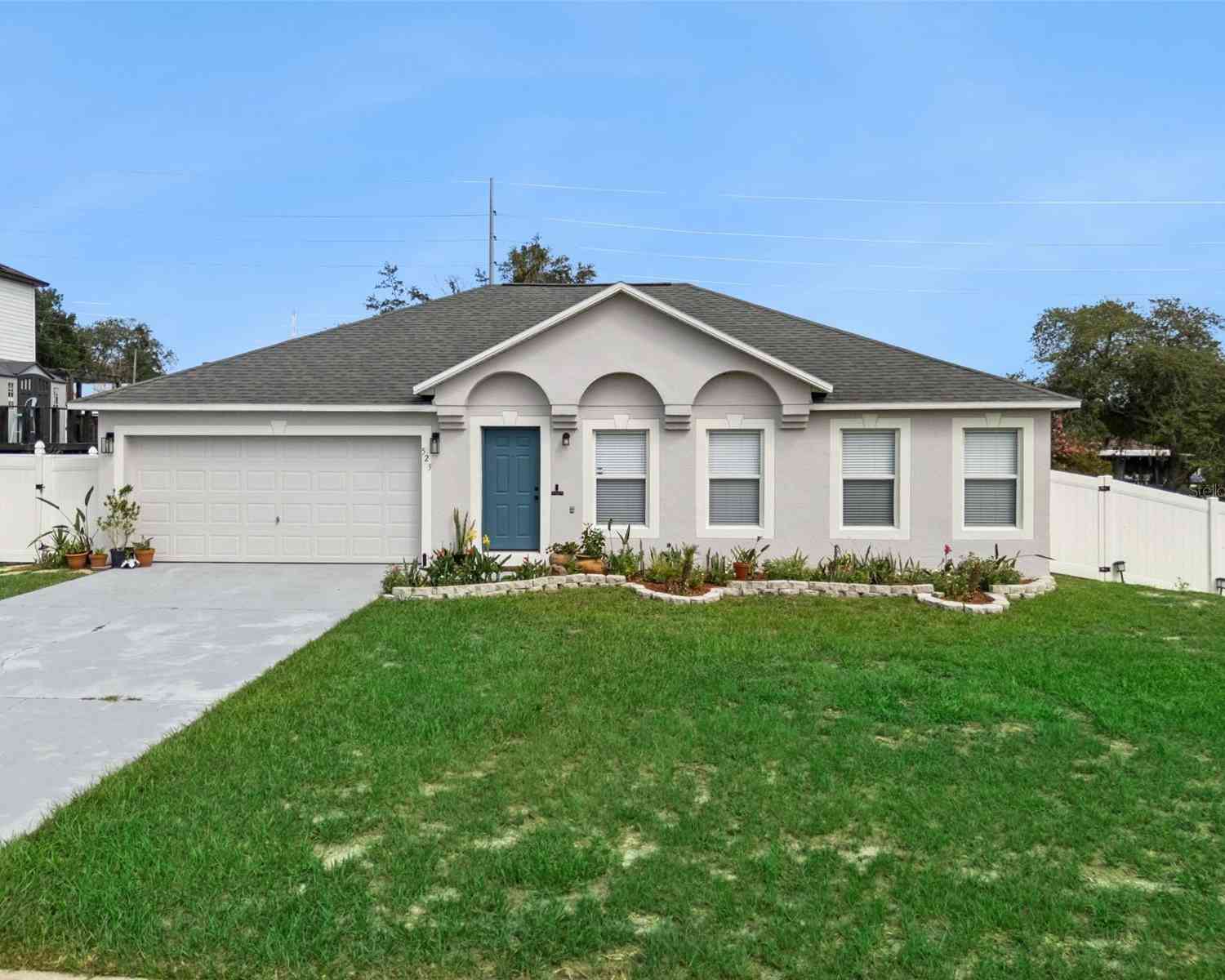 Homes For Sale - 523 Gaspar Avenue<br/> DELTONA, FL 32725