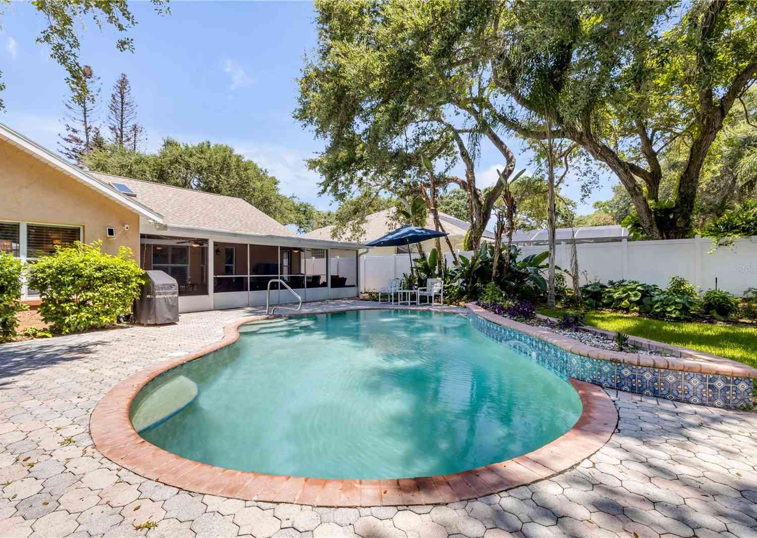 Homes For Sale - 815 E 7th Avenue<br/> NEW SMYRNA BEACH, FL 32169