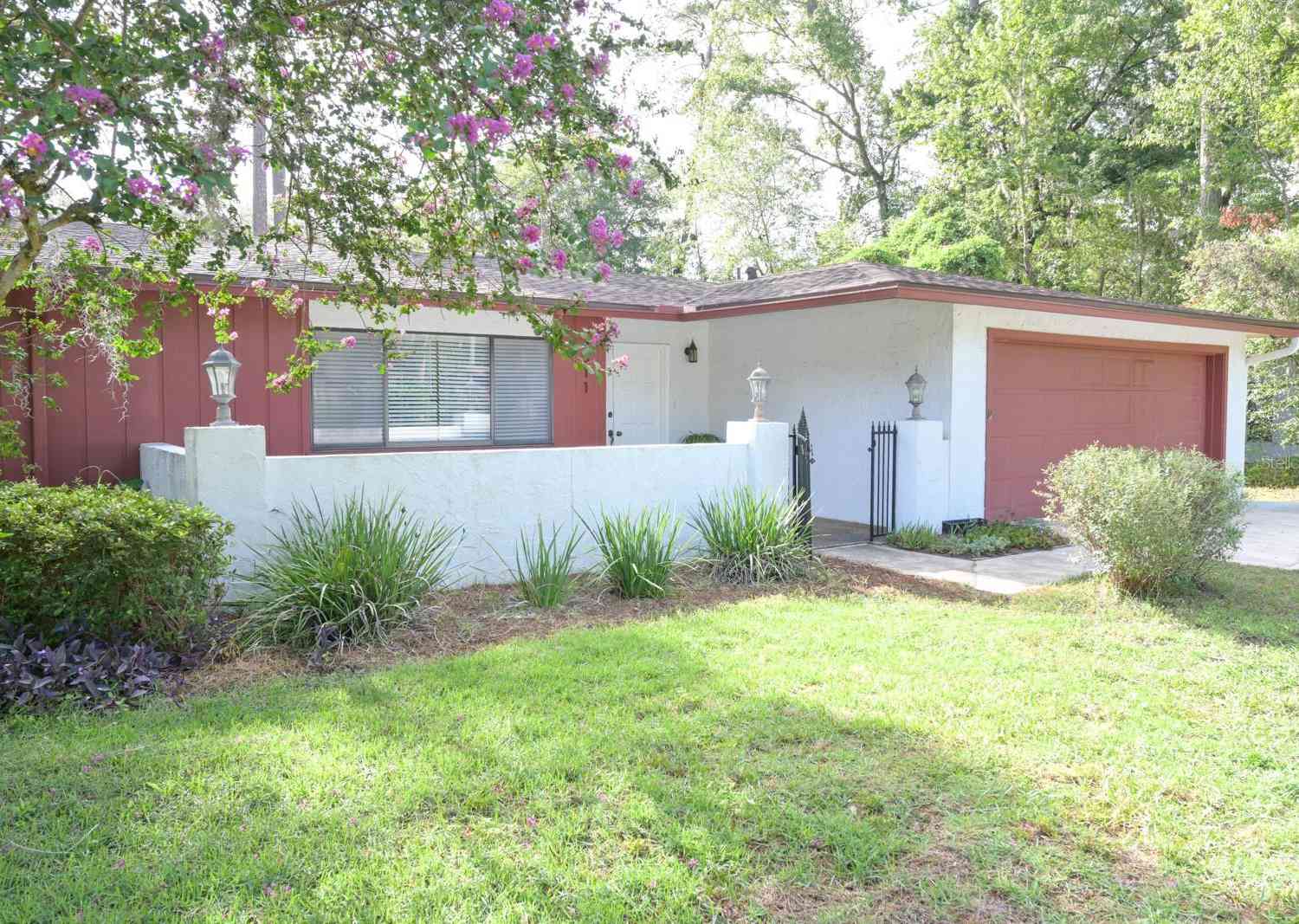 Homes For Sale - 3511 NW 40th Terrace<br/> GAINESVILLE, FL 32606