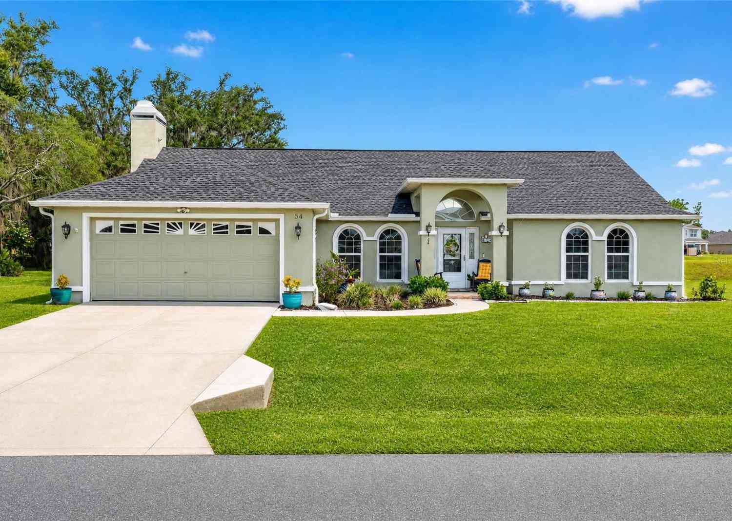 Homes For Sale - 54 Hickory Loop<br/> OCALA, FL 34472
