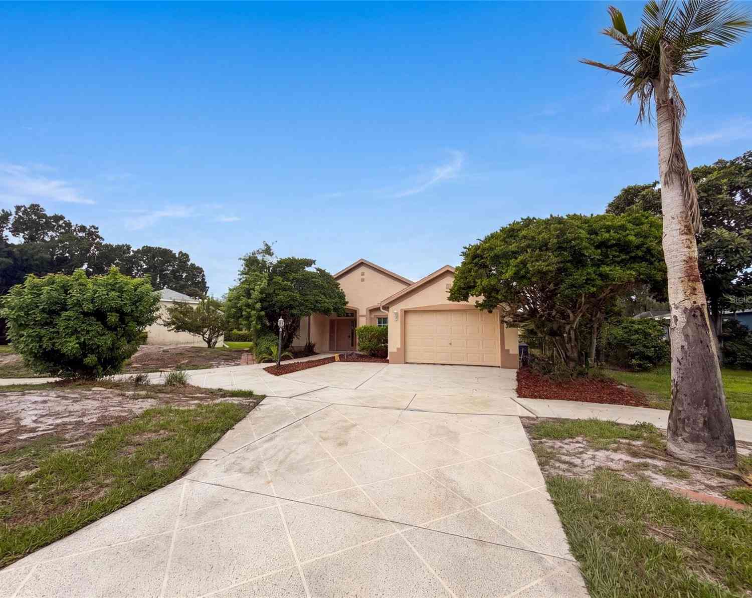 Homes For Sale - 5217 Ponce De Leon Boulevard<br/> SEBRING, FL 33872