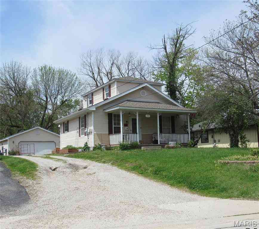 Homes For Sale - 1109 Saint Clair Avenue<br/> Saint Clair County, Collinsville, IL 62234
