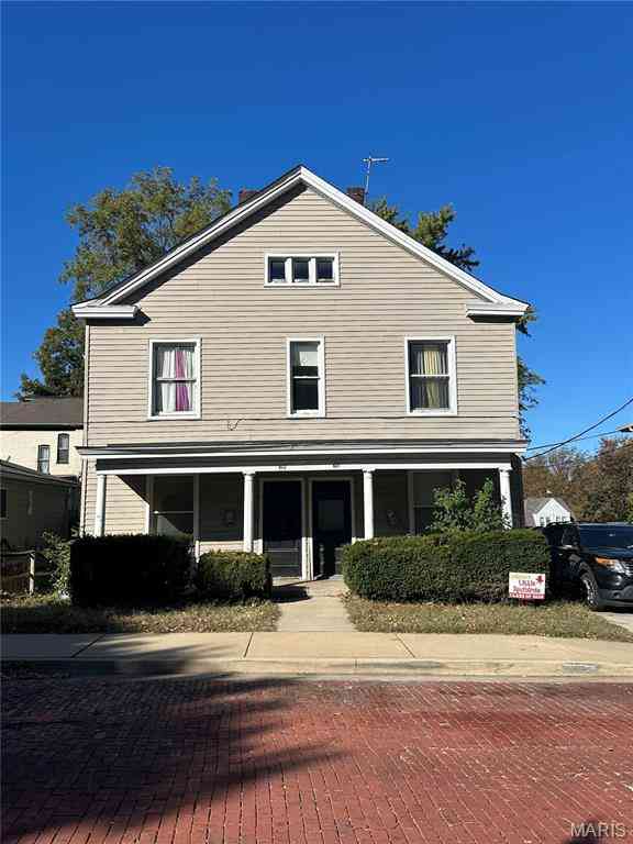 Homes For Sale - 612 Mechanic Street<br/> Alton, IL 62002