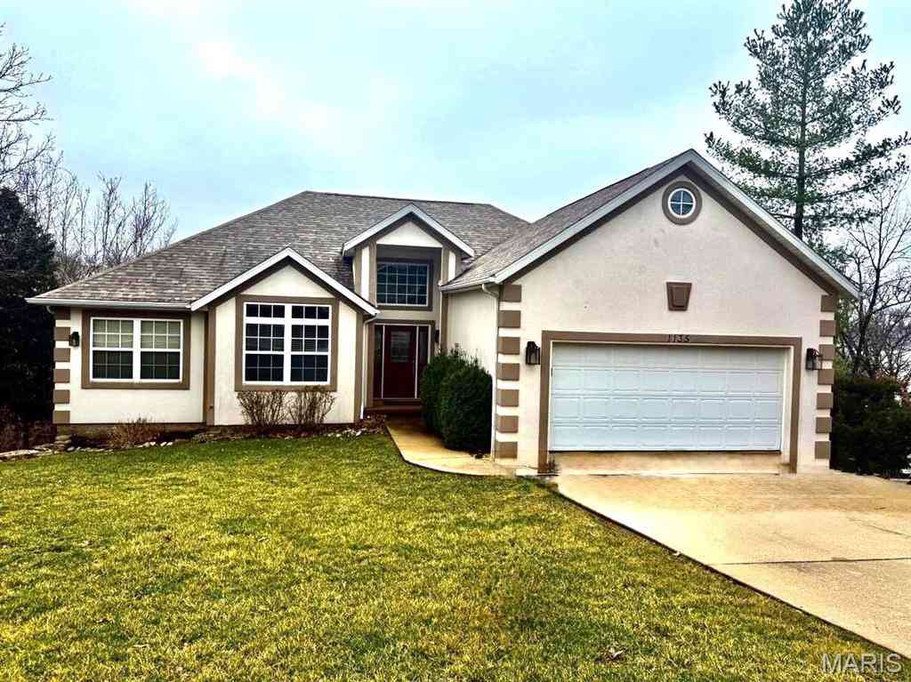 Homes For Sale - 1135 Explorer Court<br/> Osage Beach, MO 65065