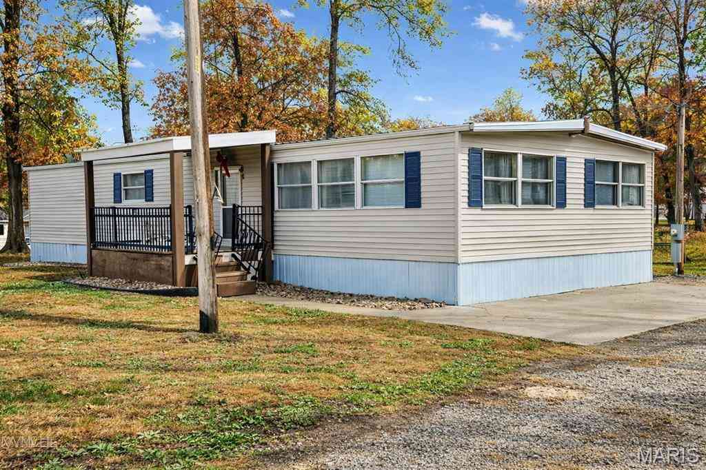 Mobile Home For Sale - 1106 Harrison Avenue<br/> Marion County, Sandoval, IL 62882