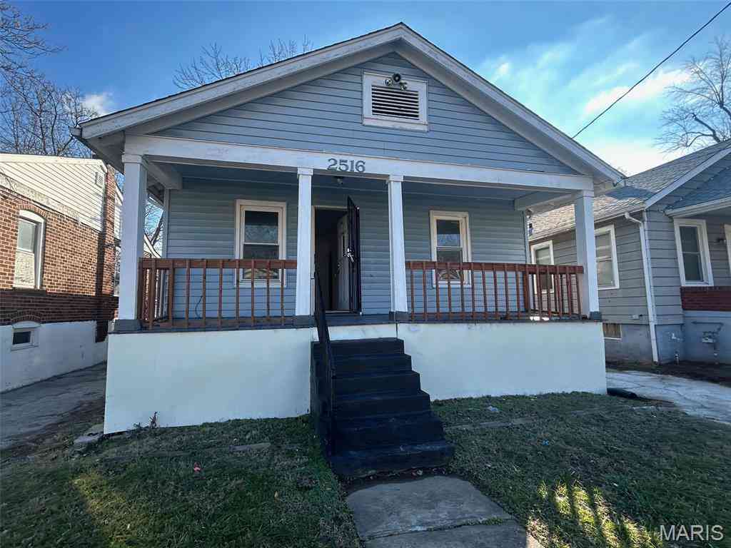 Condo For Sale - 2516 Crescent Avenue<br/> Pine Lawn, MO 63121
