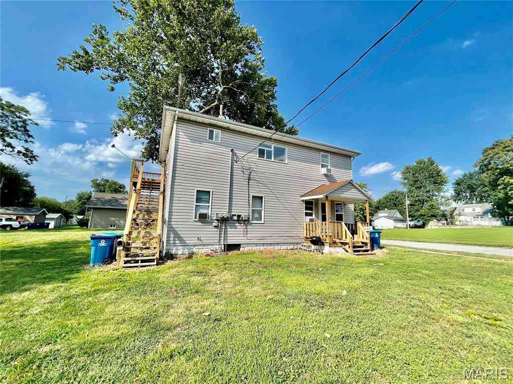 Condo For Rent - 2203 Bryan Avenue #A<br/> Granite City, IL 62040