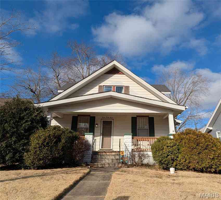 Homes For Sale - 1247 Emerson Avenue<br/> Madison County, Edwardsville, IL 62025