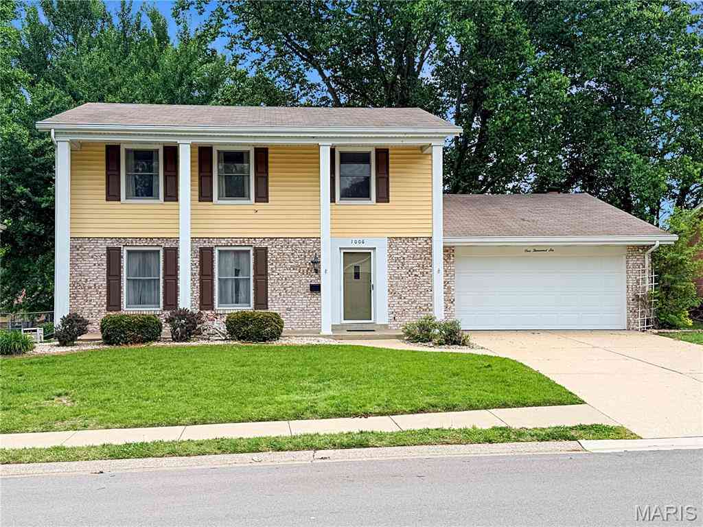 Homes For Sale - 1006 Nancy Drive<br/> Saint Clair County, O'Fallon, IL 62269