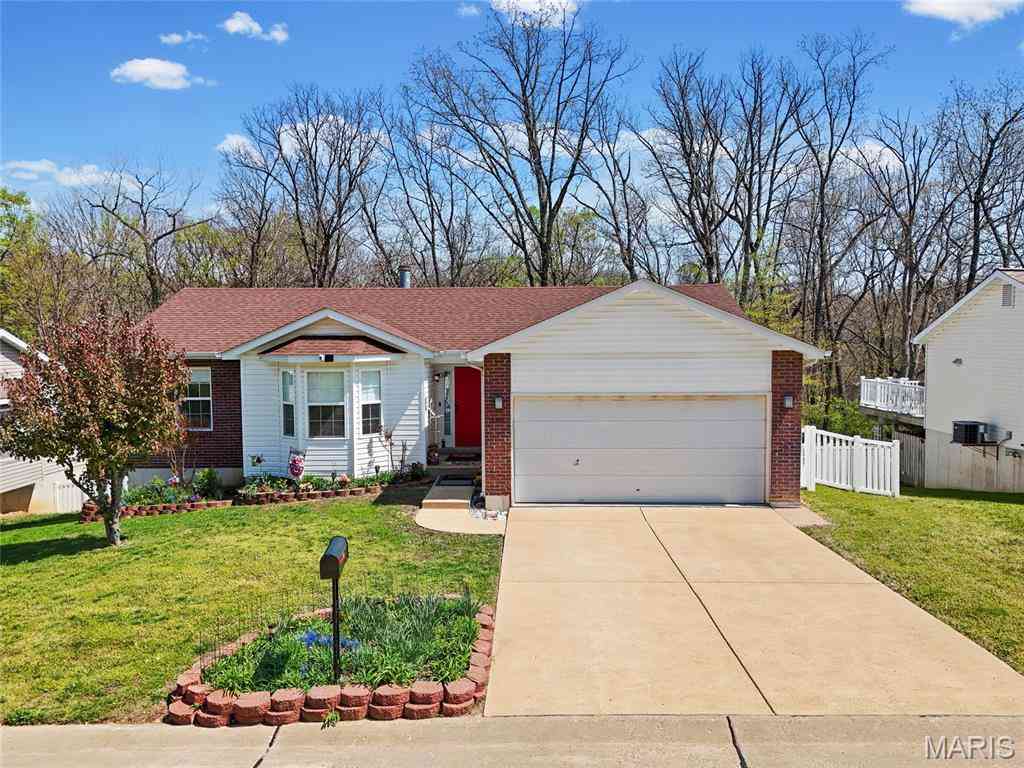 Homes For Sale - 2340 Arkansas Drive<br/> High Ridge, MO 63049