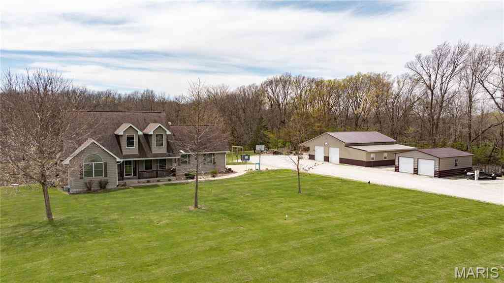 Homes For Sale - 3407 Castleberry Road<br/> Morgan County, Waverly, IL 62692