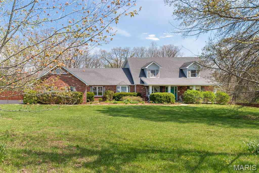 Homes For Sale - 7916 Lyle Lane<br/> Dittmer, MO 63023