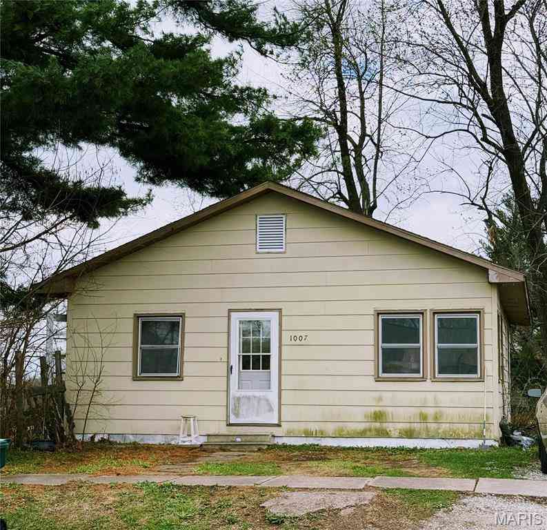 Homes For Sale - 1007 W Gardner Street<br/> Kirksville, MO 63501