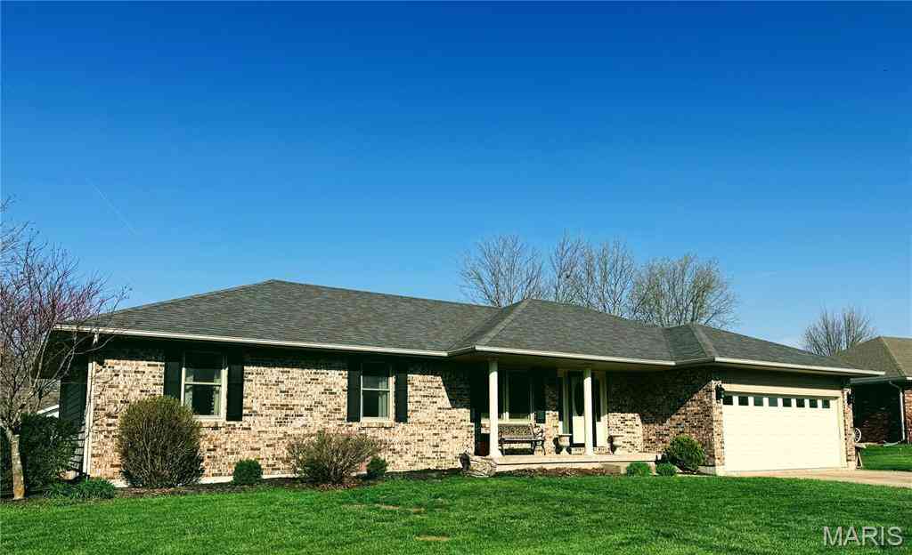Homes For Sale - 2407 Oak Lane<br/> Kirksville, MO 63501