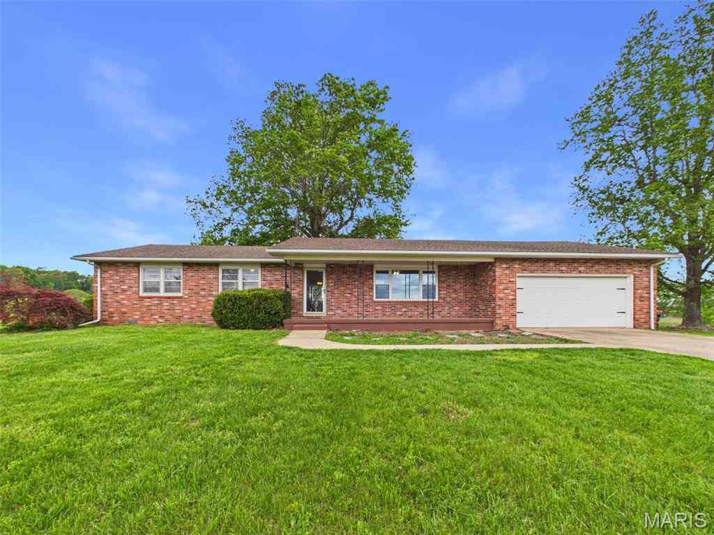 Homes For Sale - 21783 Highway B<br/> Lebanon, MO 65536
